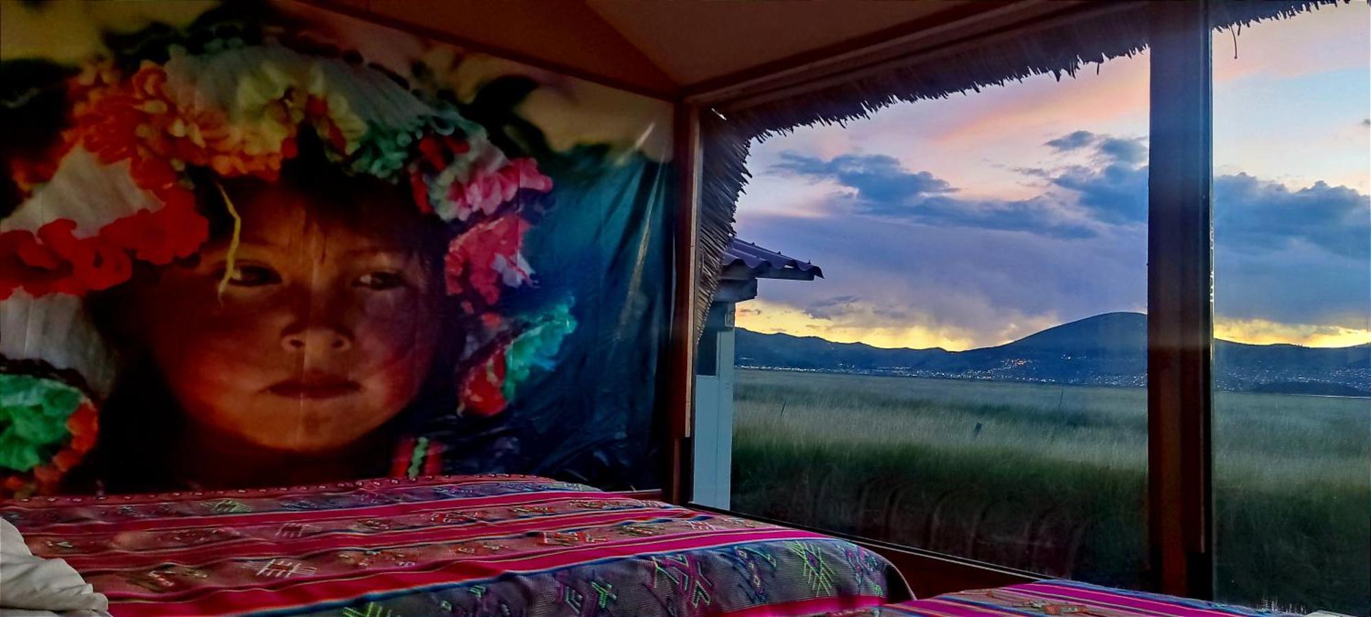 Los Uros Puno Luaran gambar
